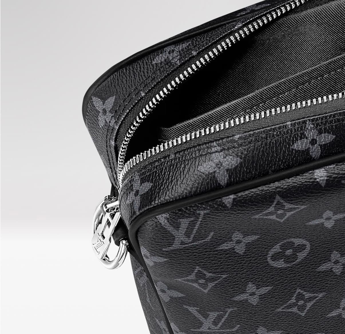 Louis Vuitton Porte Document Voyage PM — vue 4